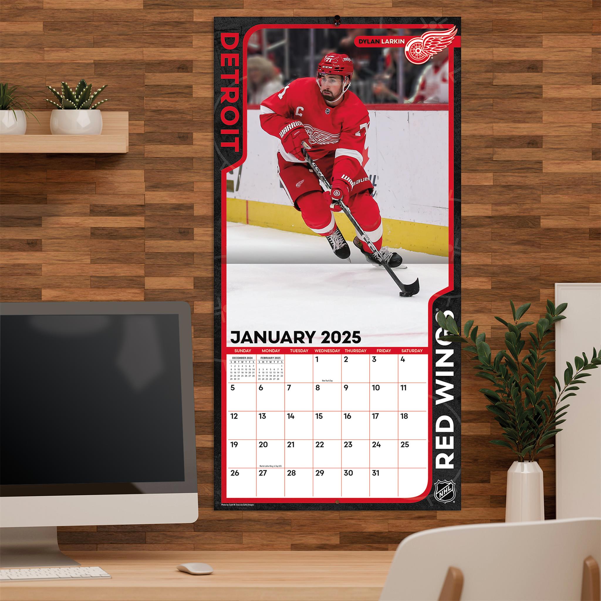 NHL Detroit Red Wings Wall 2025 Calendar