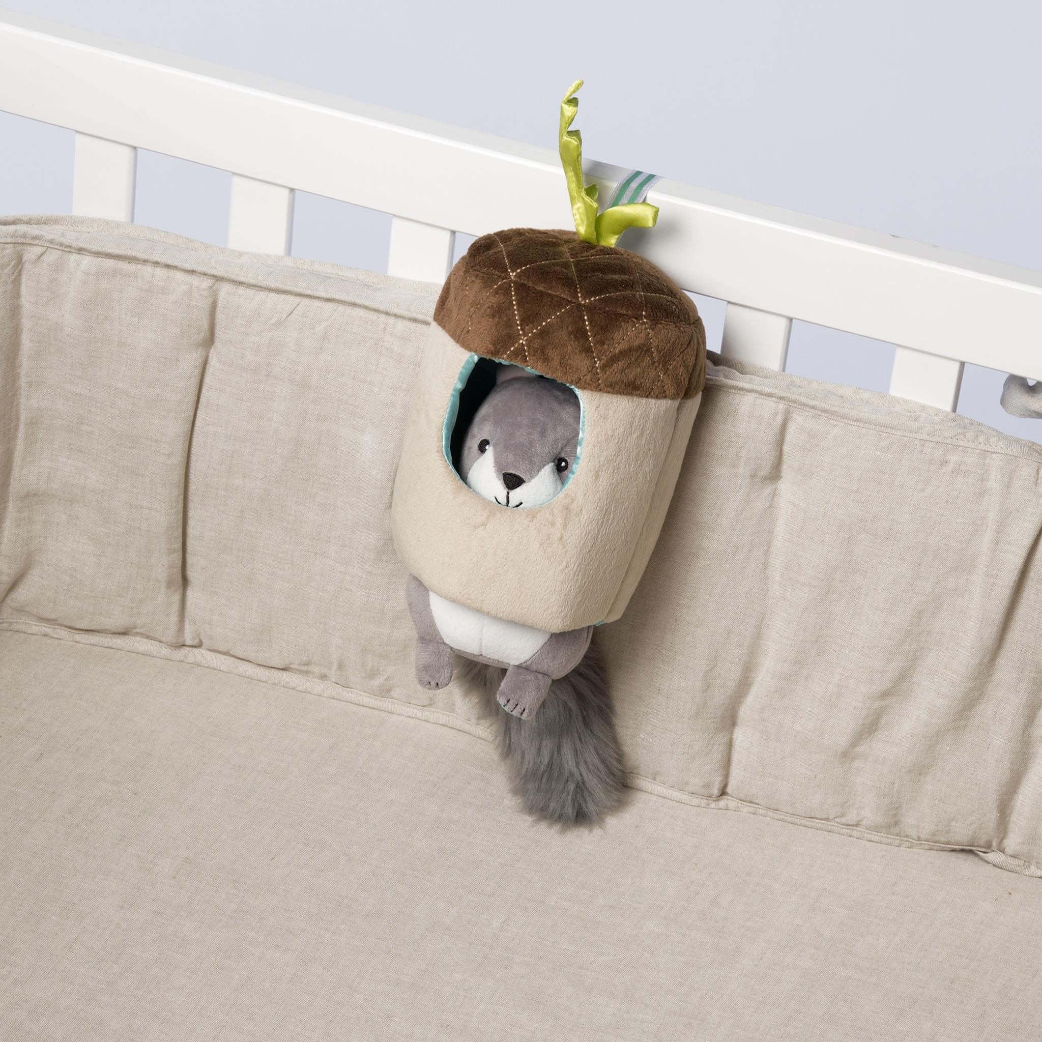 Lullaby Squirrell Musical Pull Toy