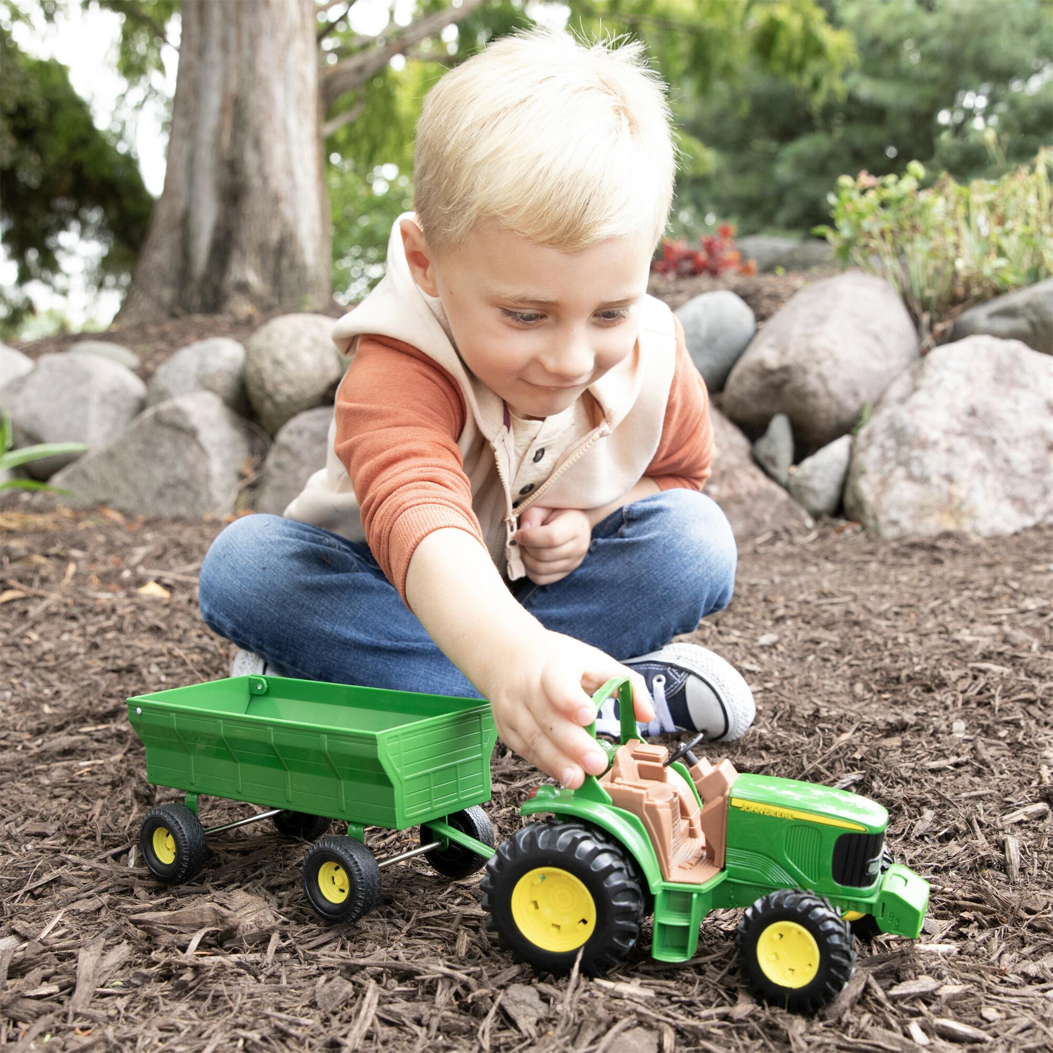 8" John Deere Tractor and Wagon Set