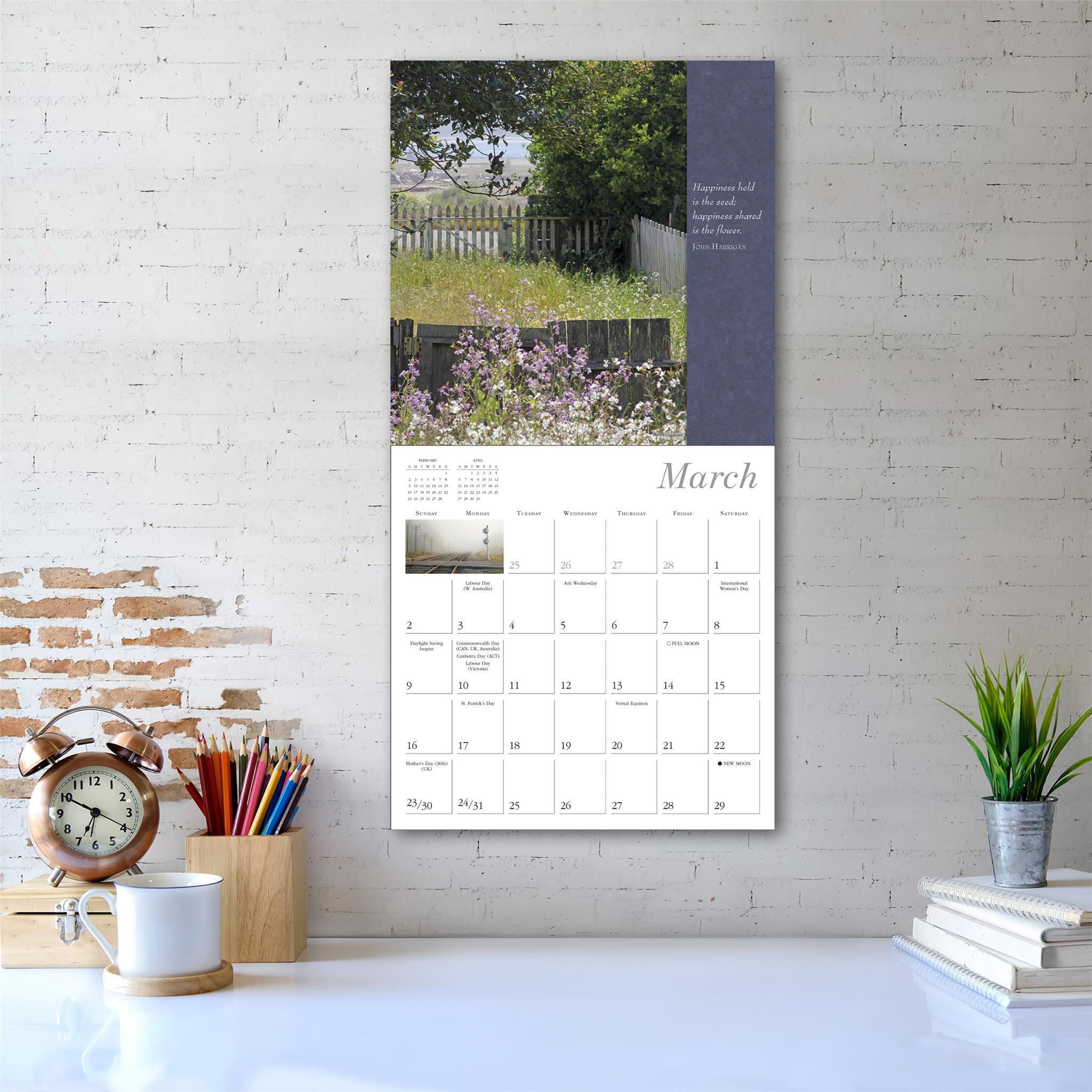 Simplicity Wall 2025 Calendar